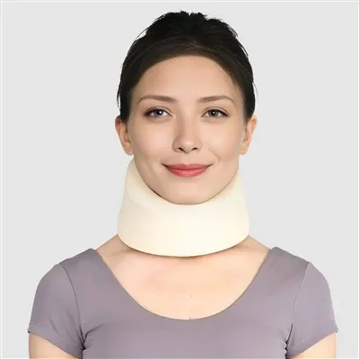 Collier souple pour la spondylose cervicale